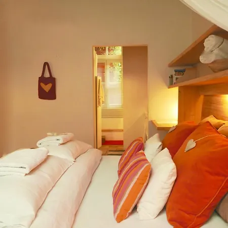 Heaven At 11, Your Deluxe With Personal Bathroom, Kitchenette & Terrace