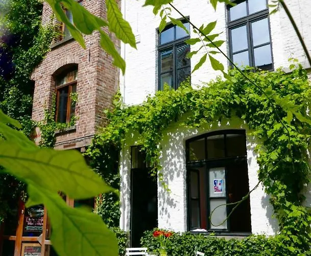 Bed & Breakfast Heaven At 11, Your Deluxe With Personal Bathroom, Kitchenette & Terrace 3*