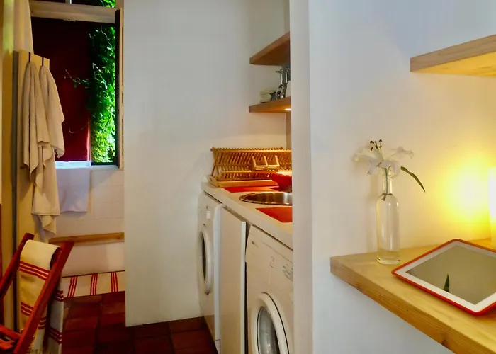 Heaven At 11, Your Deluxe With Personal Bathroom, Kitchenette & Terrace Bed & Breakfast Gent