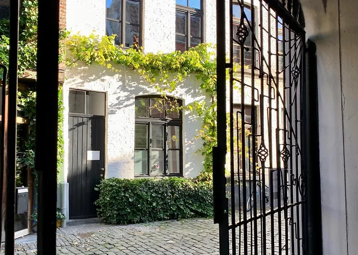 Heaven At 11, Your Deluxe With Personal Bathroom, Kitchenette & Terrace Bed & Breakfast