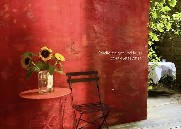 Heaven At 11, Your Deluxe With Personal Bathroom, Kitchenette & Terrace 3* 根特